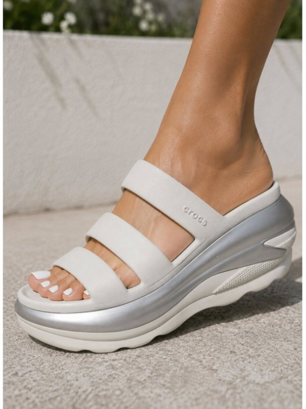 Crocs Mega Crush Sandals Triple Strap Platform Slides Rubber Metallic White 8